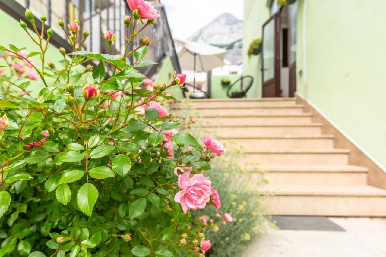 Tatijana Holiday Apartments Makarska Exterior photo